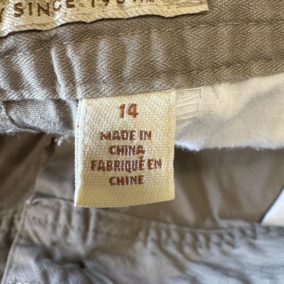 Cabelas Casuals Womens Cargo Capris Tan Size 14 Outdoor Hiking Utility Gorpcore - Picture 8 of 16